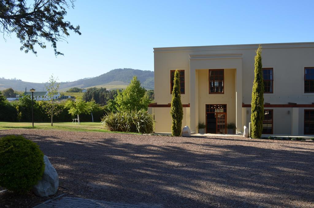 Lodge Cultivar Boutique
