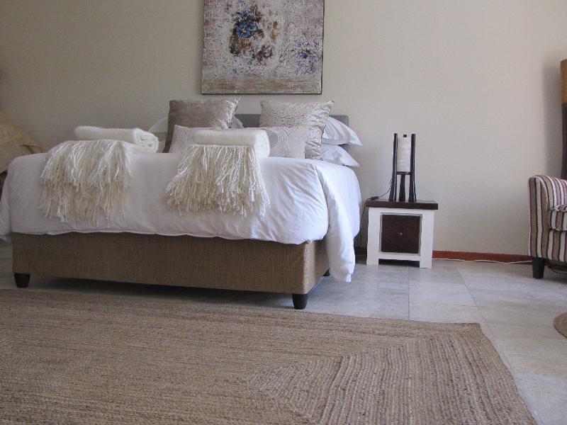 Lodge Cultivar Boutique *